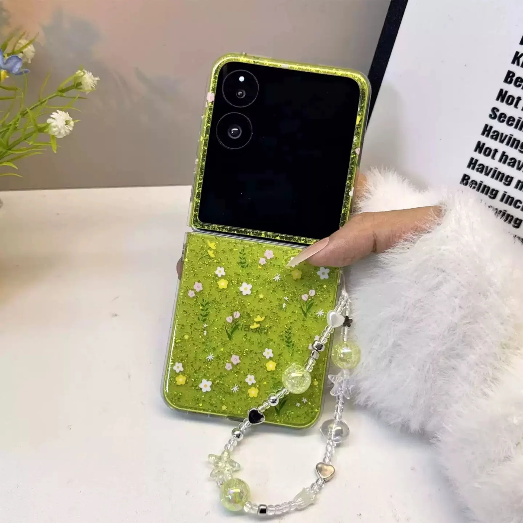 Fresh Floral Pattern Green Case with Star Bead Chain - Stylish Flip Phone Back Cover