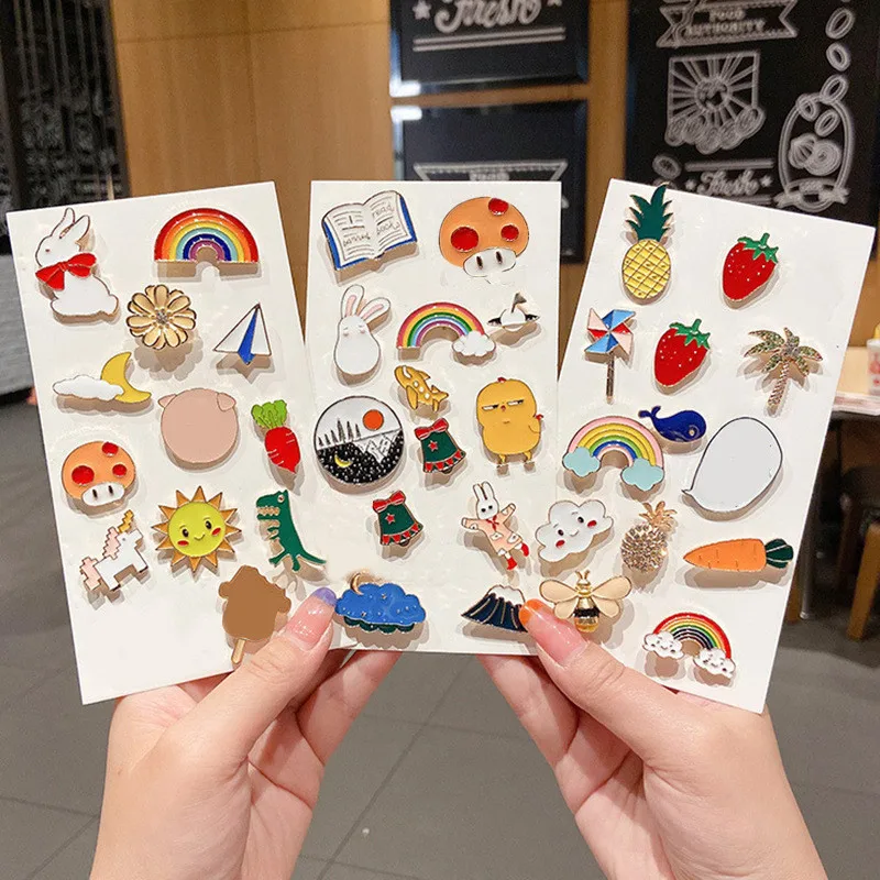 Diversity Random Enamel Badges Cute Personalized Brooches Metal Pins For Backpacks Lapel Hat Bag Badge Decor Accessory 10-100PCS