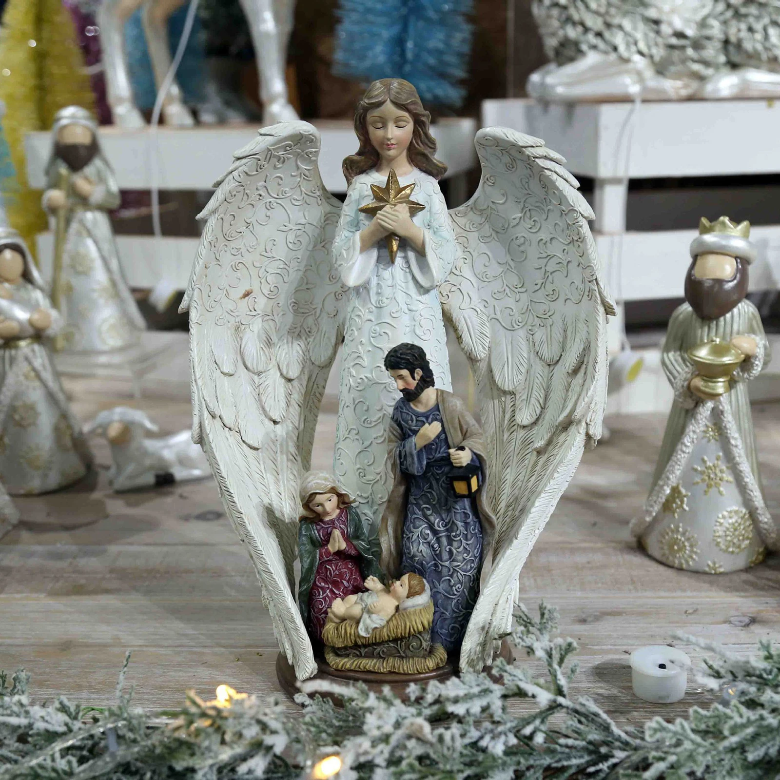 Holy Family Statue Nativity Scene Figurines European Resin Color Relief Pattern Effect Angel Wings Character Christmas Decor
