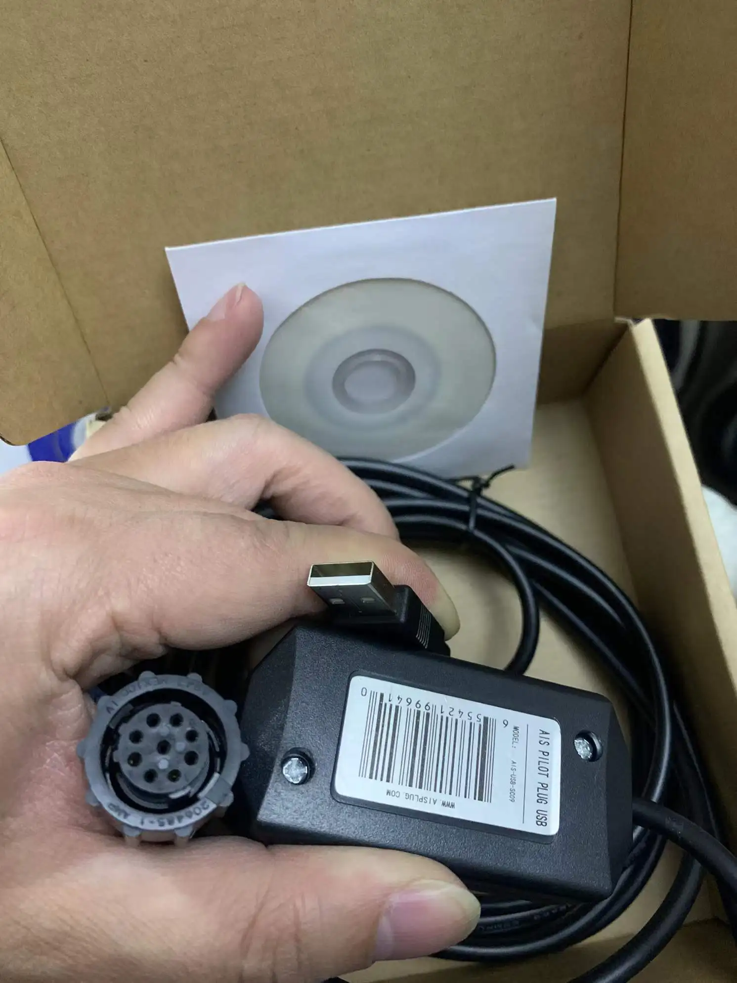 Рисунок 2 - Лидер продаж, Новый USB-кабель