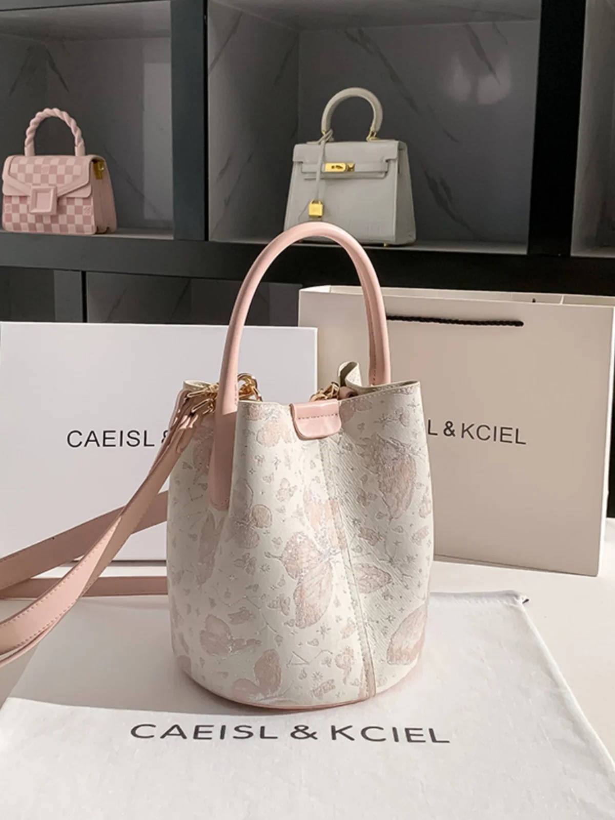 حقيبة يد دلو بتصميم طباعة أزهار أنيقة، بتصميم حمل...