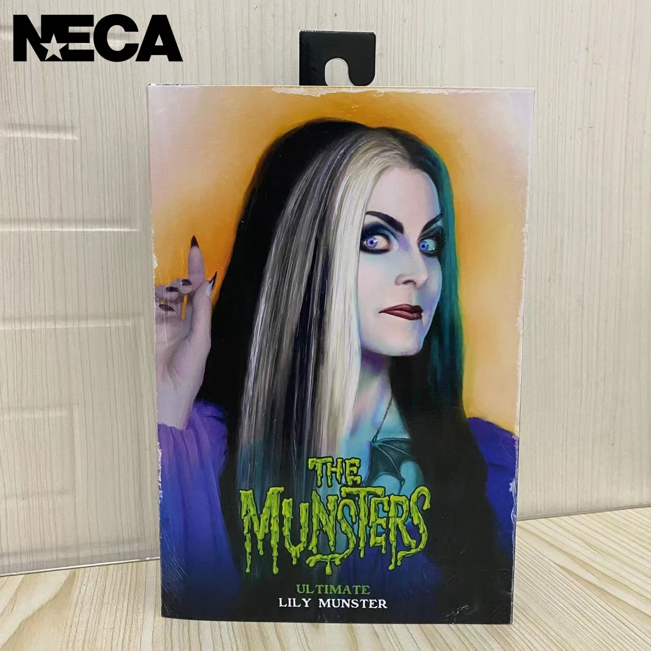 

Authentic Neca 56094 The Munsters Lily 7-inch Action Figure Collectible Model Toy