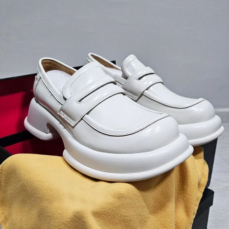 

Новые кожаные туфли в британском стиле, женские модные черные лоферы, Повседневные Классические дышащие женские туфли-лодочки на высоком каблуке, мокасины для работы