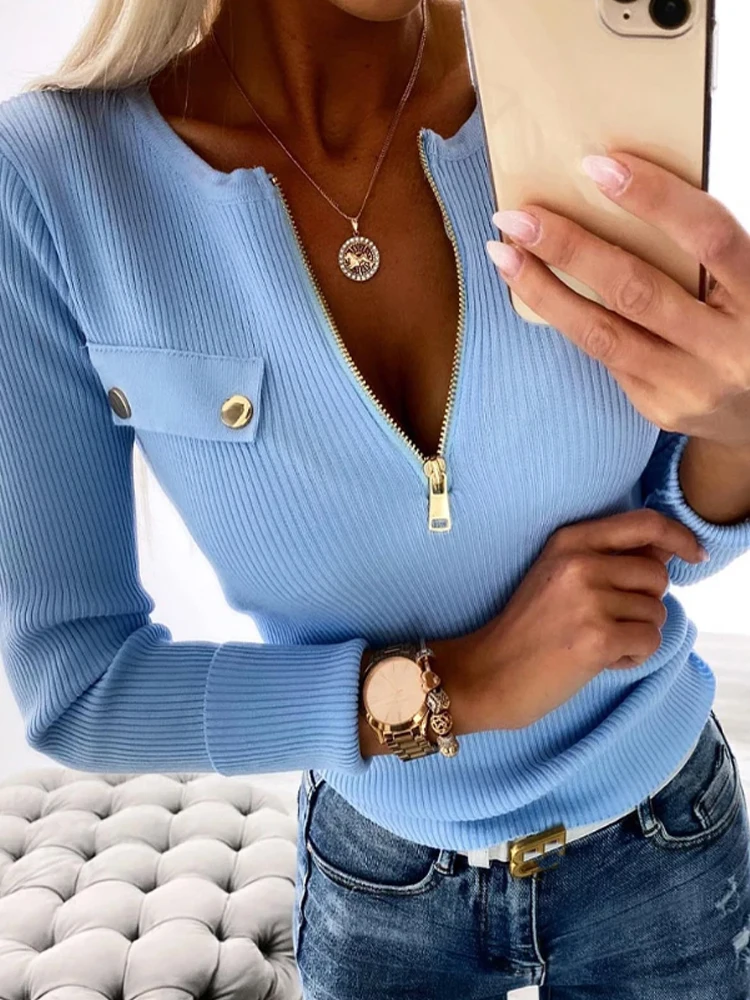 

Женский трикотажный топ на молнии с круглым вырезом