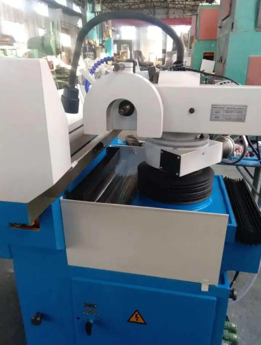 Universal Cylindrical Grinding Machine Internal External Grinder Machine 2