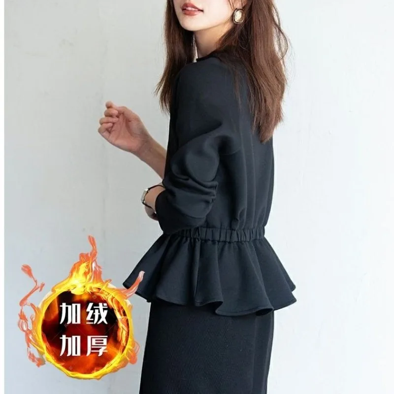 Women's Autumn Winter Fashion Elegant Round Neck Pullover Long Sleeve Solid Sweatshirt Casual Versatile Western Commuter Tops