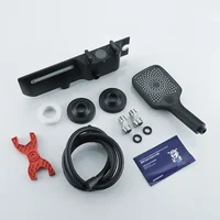 ก๊อกน้ําอ่างอาบน้ําติดผนังสีดําสองฟังก์ชั่นชั้นวางขนาดใหญ่ยาวแสดงอุณหภูมิการไหลของน้ําสร้างไฟฟ้า 3