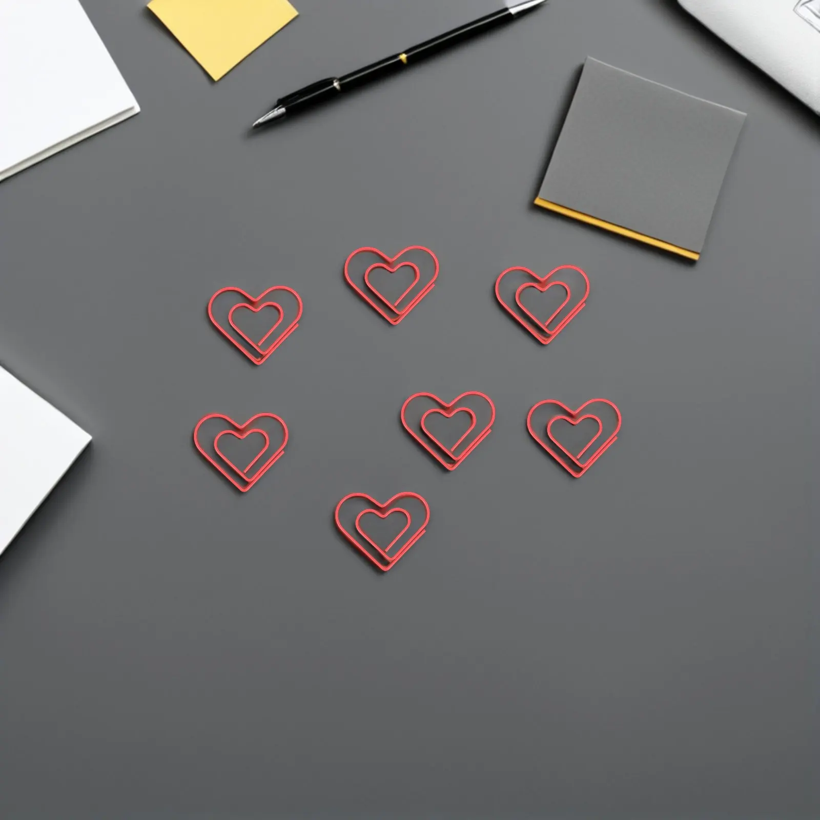 100Pcs 귀여운 하트 종이 클립 저널을위한 빨간색 금속 클립 사무실 스크랩북 DIY 프로젝트 사랑 모양의 북마크