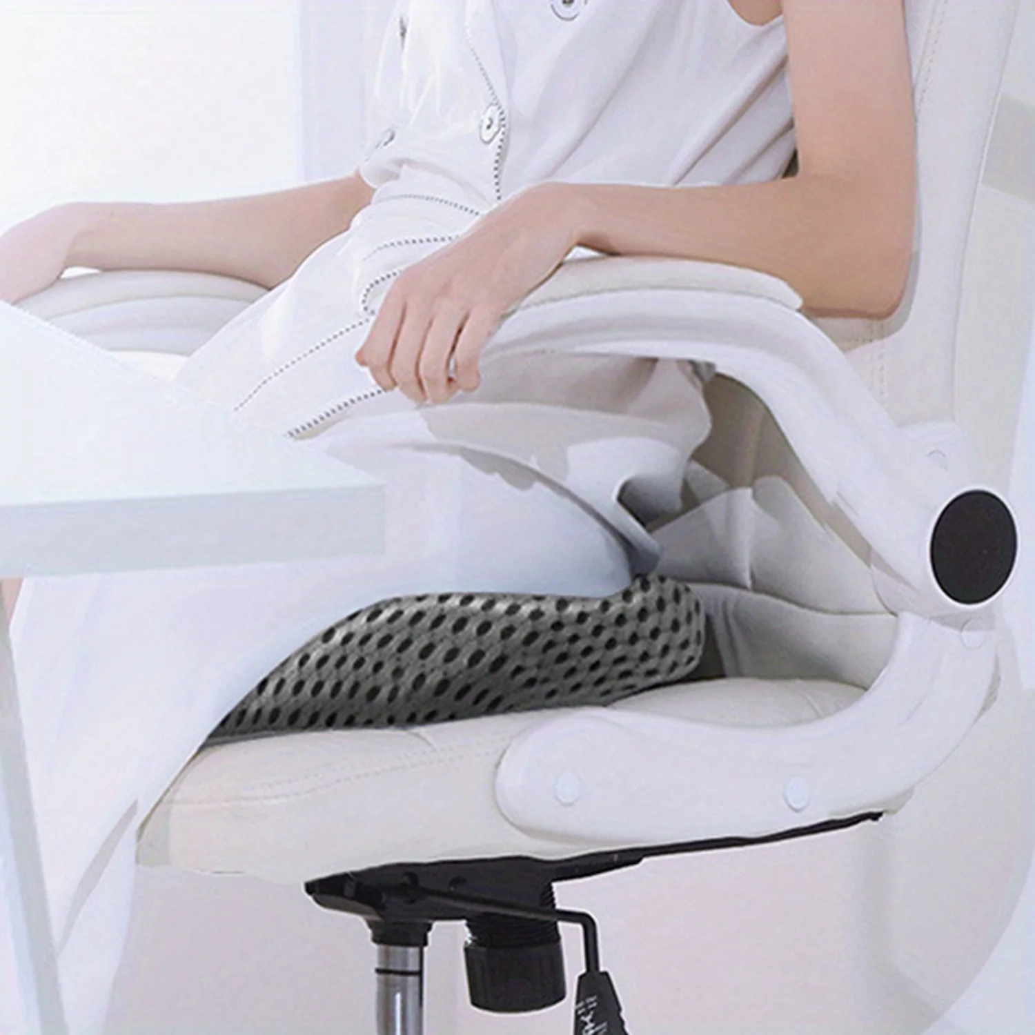 Donut Seat Cushion Memory Foam Chair Pillow-Hemorrhoid Relief, Car Office Seat Massage Pillow
