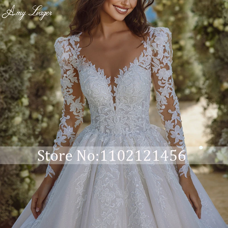 AmyLvager Glamorous Appliques Court Train Ball Gown Wedding Dress 2023 Classic Scoop Neck Beaded Long Sleeve Vintage Bridal Gown