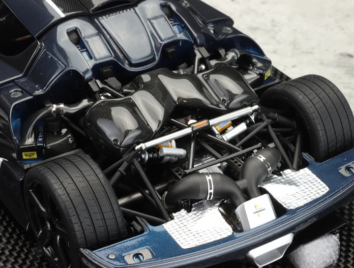 Рисунок 3 - MCM 1:1 1 углеродное волокно синее