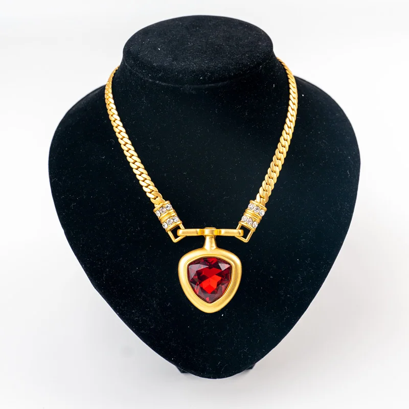 FashionCustomizedNecklaceforwomenRedcoppertalloybaronesss