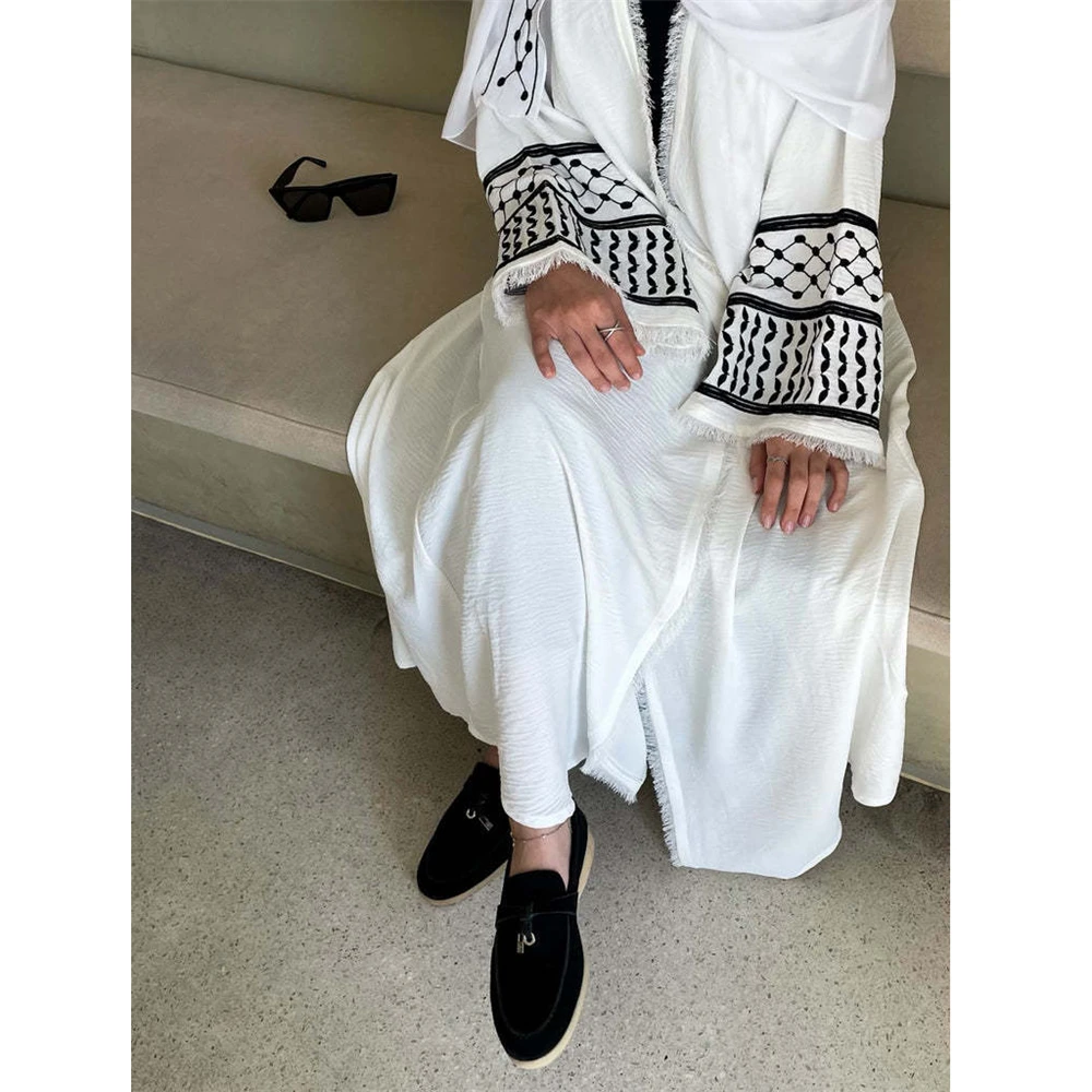 

Dubai Abaya for Elegant Women Muslim Emboidery Long Maxi Dress Kimono Turkish Open Cardigan Islamic Eid Ramadan Kaftan Arab Robe
