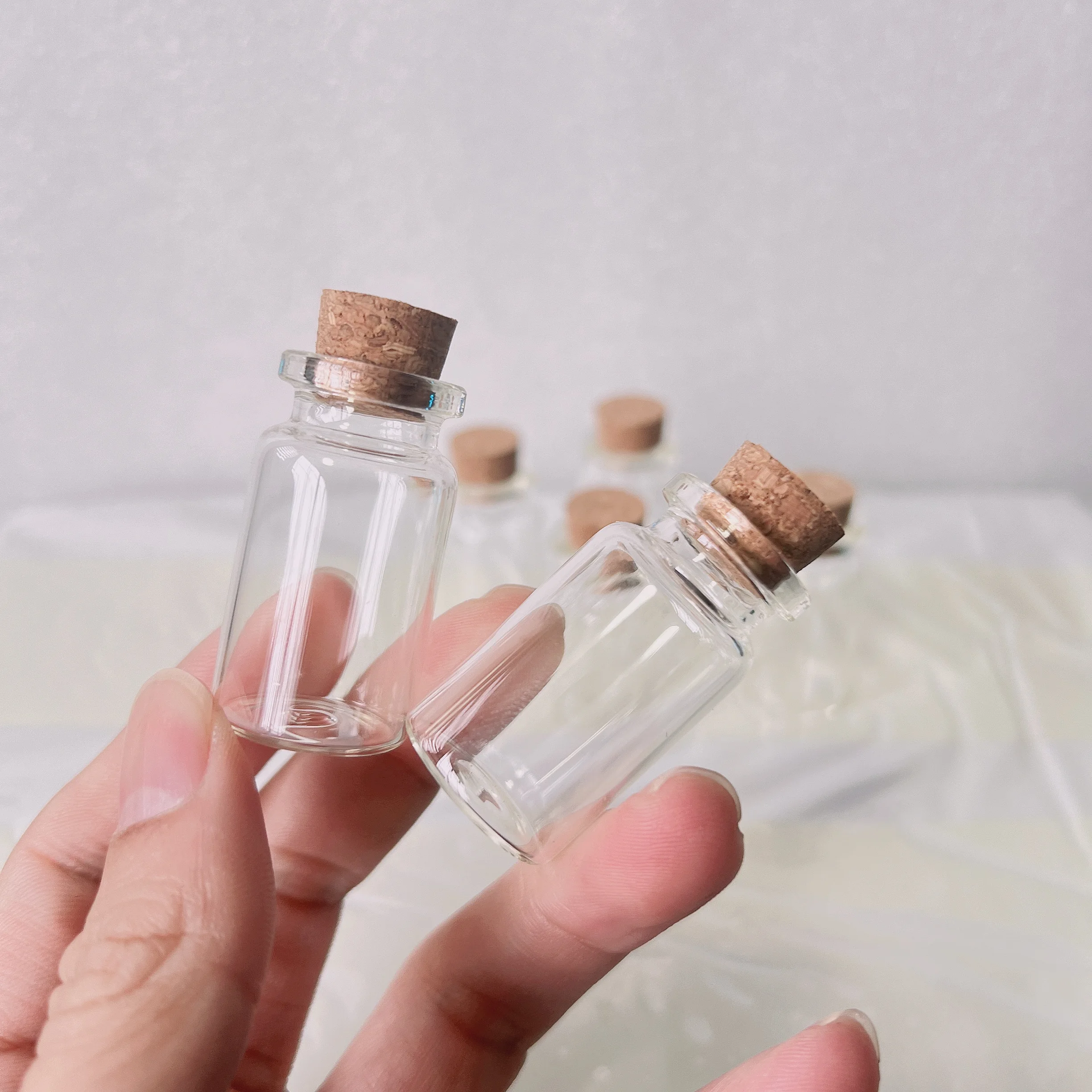 60/100 Pcs 8ml 22*40mm Glass Bottles with Cork Stopper Transparent Mini Jars for Home Decor DIY Crafts Storage Tiny Gift Bottles 3