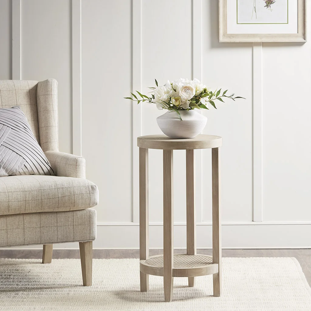 

Elegant Round Accent Table with Intricate Detailing and Rich Finish, Perfect for Adding Style and Function to Your Living Space