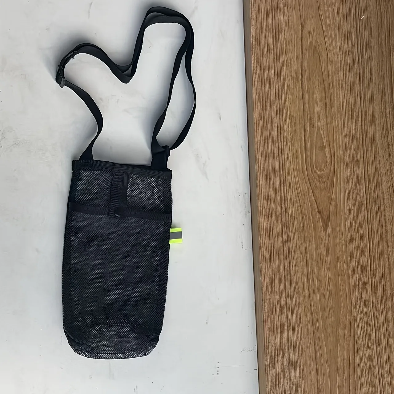 스포츠컵 액세서리, 여름 필수품, 커피컵, 물컵, 물병, 아이스 음료병, 휴대폰, 열쇠, 화장품, 소품 수납 가방, 크로스백, 메쉬, 통기성, 경량, 조절 가능한 스트랩, 통근용, 재사용 가능