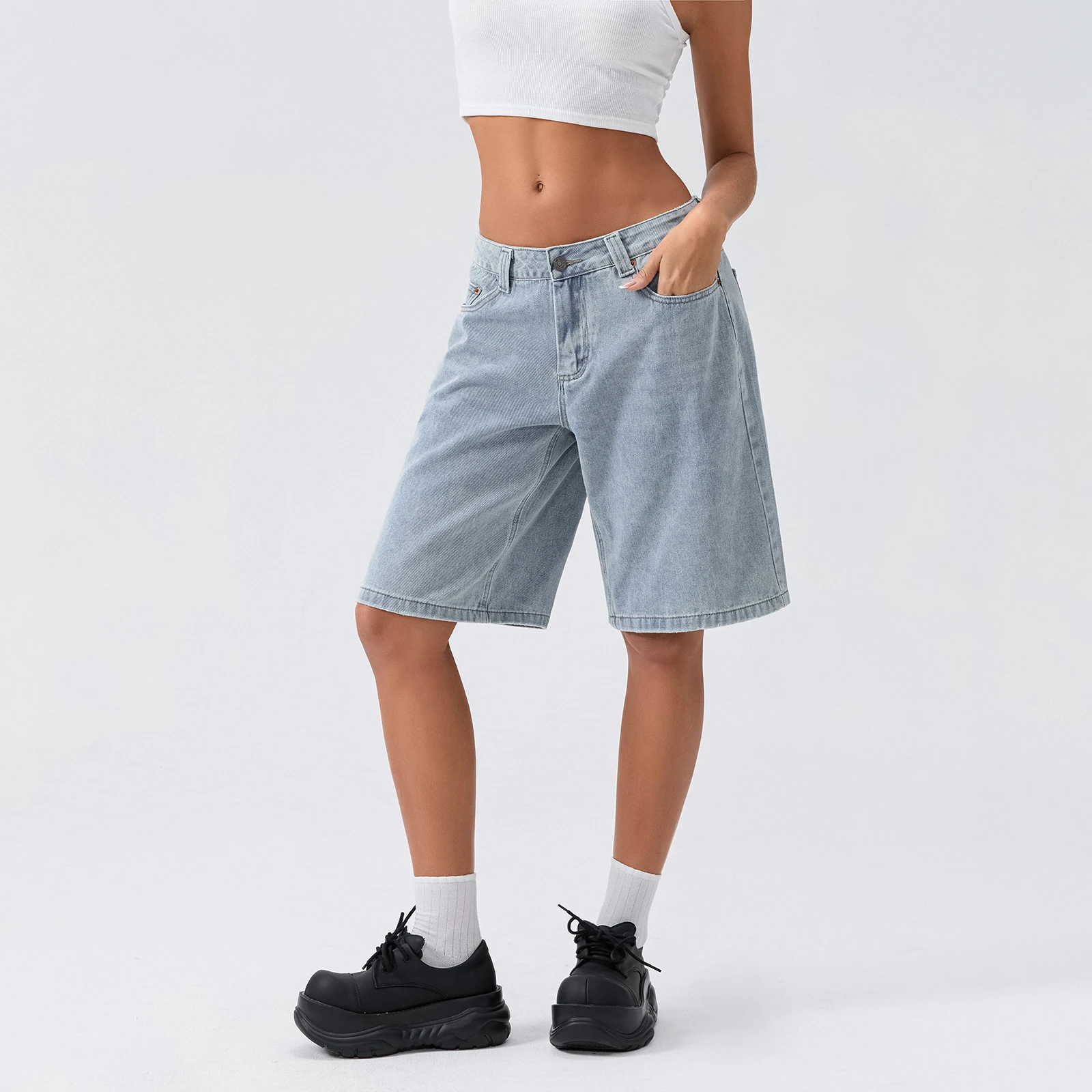 New Fashion Womens Knee Length Denim Shorts Loose Solid Color Low Rise Wide Leg Long Shorts With Pockets For Summer S-2XL