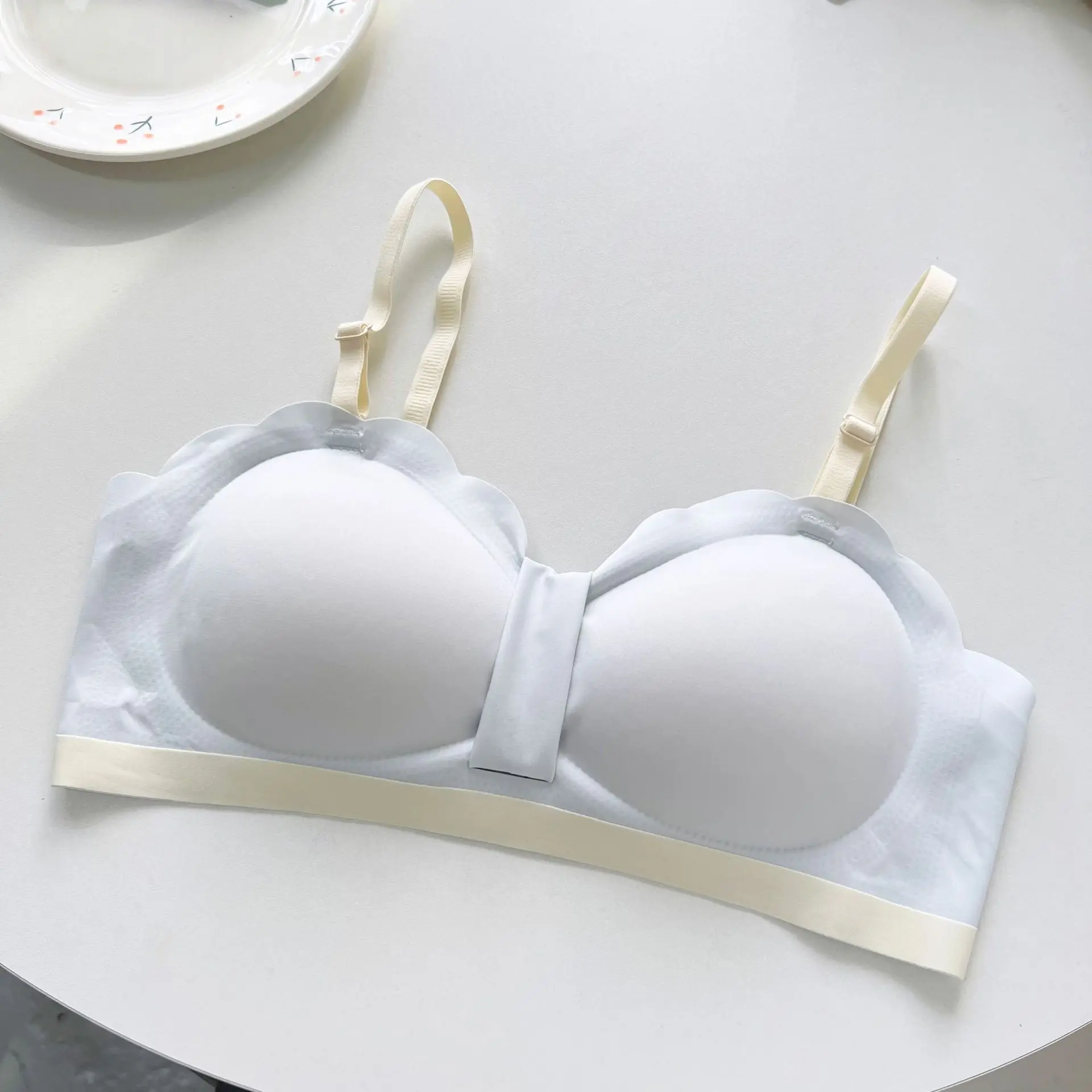 Push Up Wireless Underwear Women Sexy Comfortable Bra Seamless Padded Sleep Bralette Breathable Lingerie Gathered Brassiere 2023