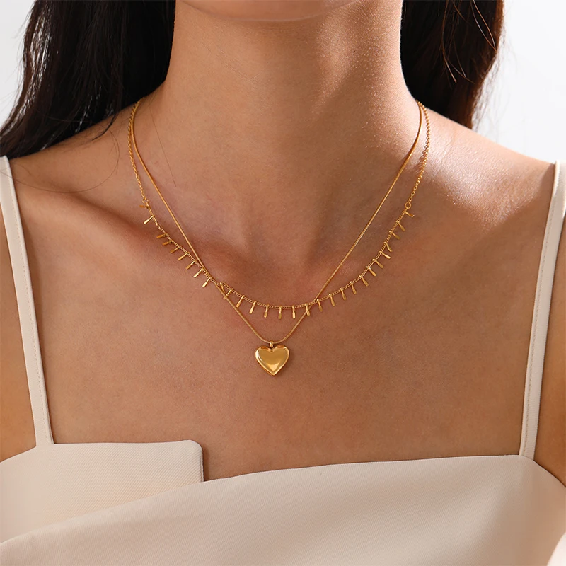

Simple Stainless Steel 18K Gold Plated Clavicle Necklaces for Women Fashion Temperament Love Heart Pendant Necklace Jewelry Gift