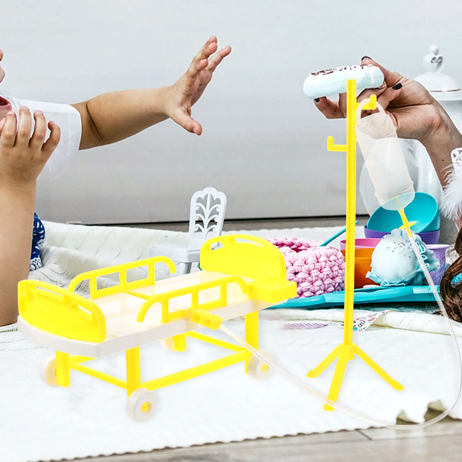 Simulated Hanging Infusion Bottle Model Kids Toys House Playing Doctor Pretending Hanging Bottle Hospital Bed, 4