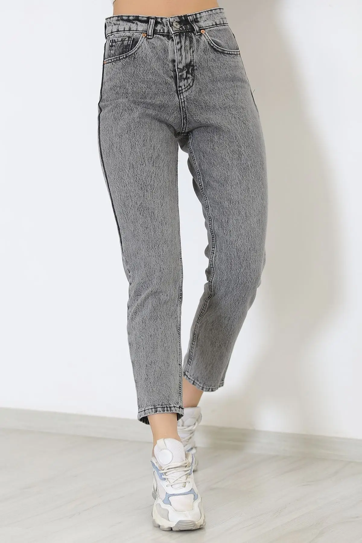 

Boyfriend Jeans Fume1 - 8756.1431