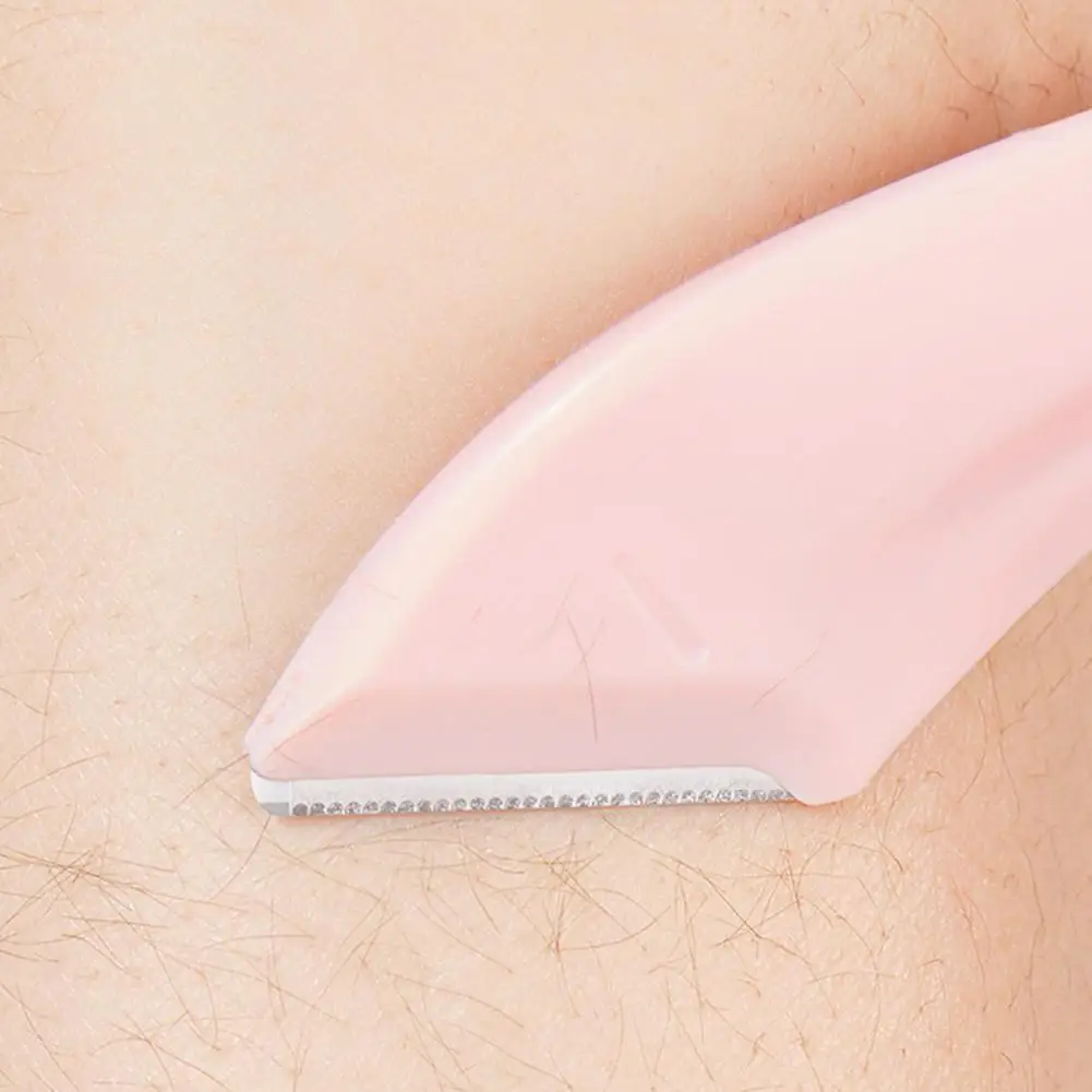 1 Set Eyebrow Remover Suit Portable Eyebrow Trimmer Kit Easy to Grip Correct Eyebrows Remover Suit with Scissors Comb