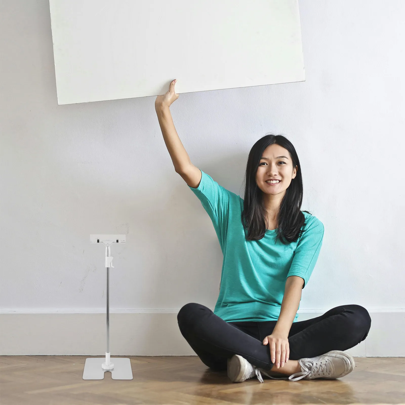 조절 가능한 스테인리스 스틸 포스터 스탠드, 헤비 듀티 플로어 스탠딩 사인 홀더 (포스터, 광고, 메뉴용), 모던 미니멀리스트 디자인