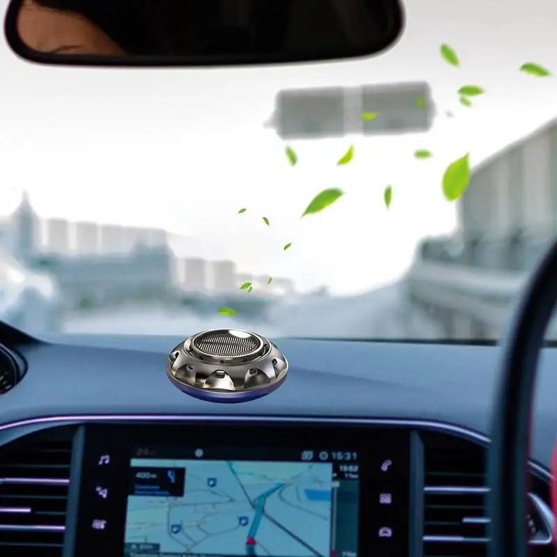 �ڵ��� ������ �¾翭 ȸ�� �Ʒθ� �׶��� ���ǰ, �ڵ��� �׼�����, �ǳ� ���� �� ���� ��� ��ǻ�� ������ ������