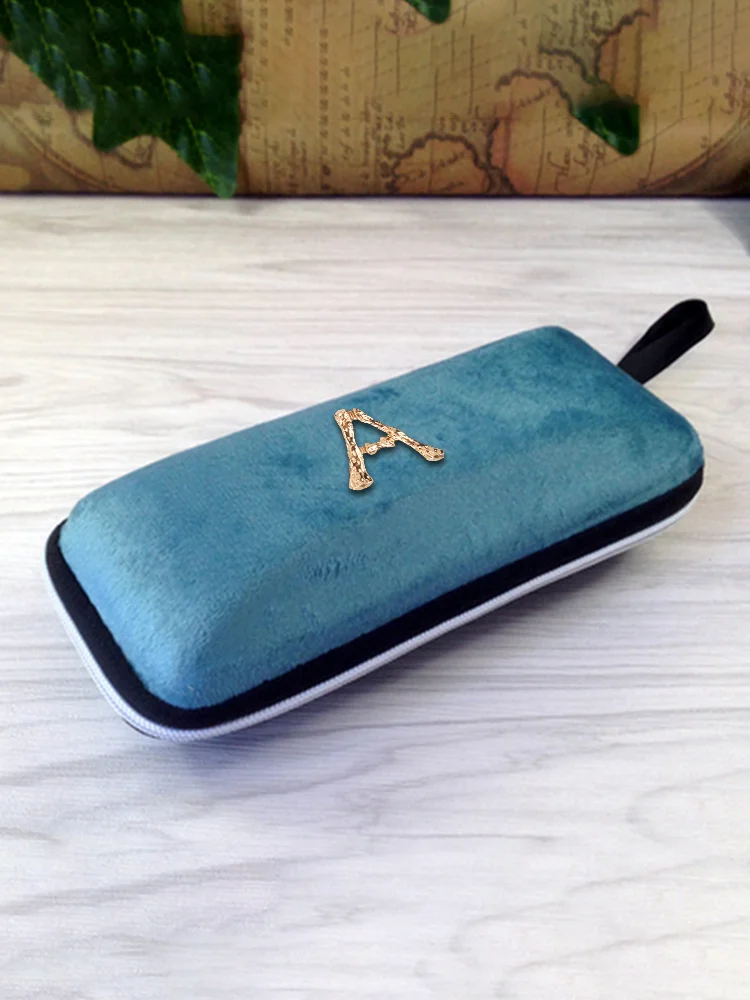 

Art-Inspired Velvet Sunglasses Bags Case - Star & Pearl Decor
