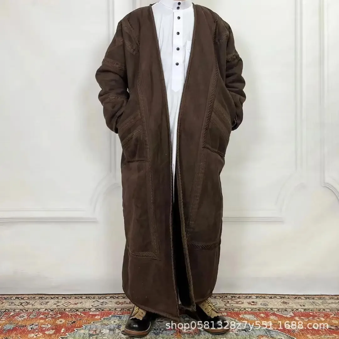 فروة رجالية شتوية فاخرة – تصميم تراثي بلمسة عصرية