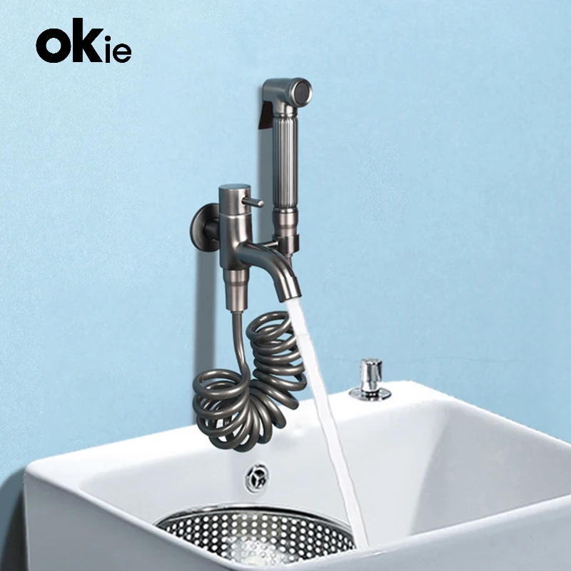 

Brass Douche Toilet Bidet Sprayer Tap Bathroom Wall Mounted Single Cold Water Handheld Sprayer Single Hole Faucet Balcony