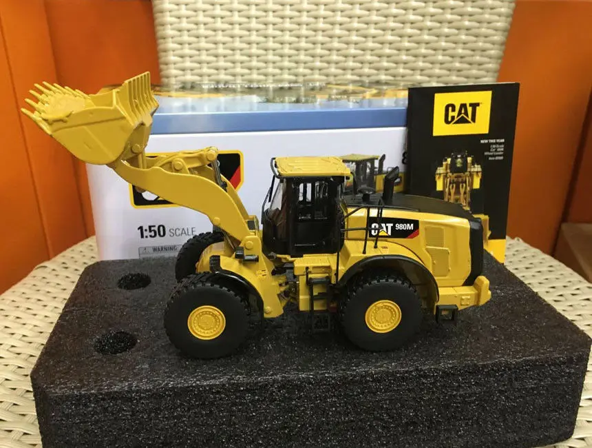 

Caterpillar Cat 980M Wheel Loader 1:50 Scale Metal By Diecast Masters DM85543