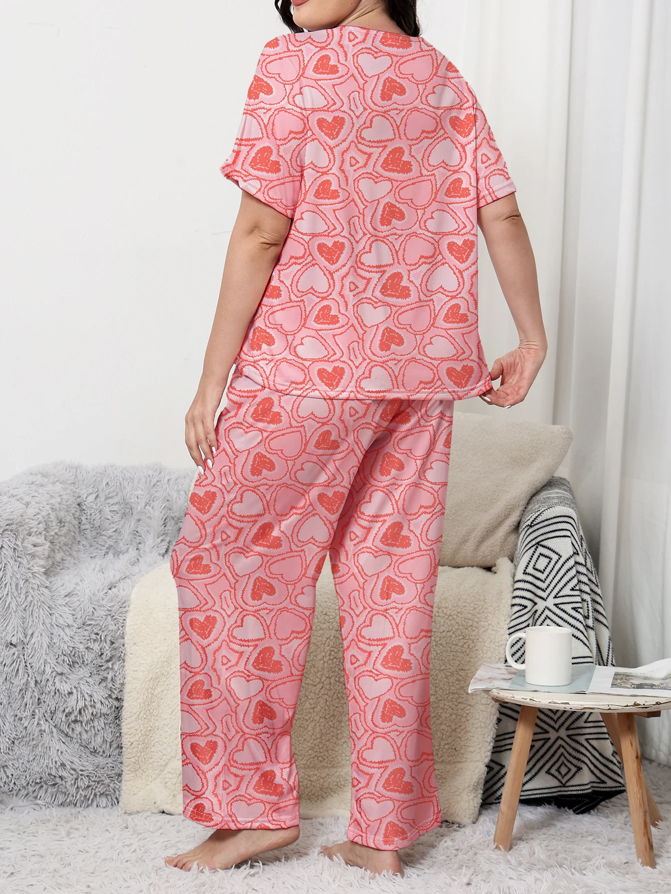 Milk silk material pajamas, home clothes, plus size short sleeved pants set, can be worn externally in sizes 1XL-5XL