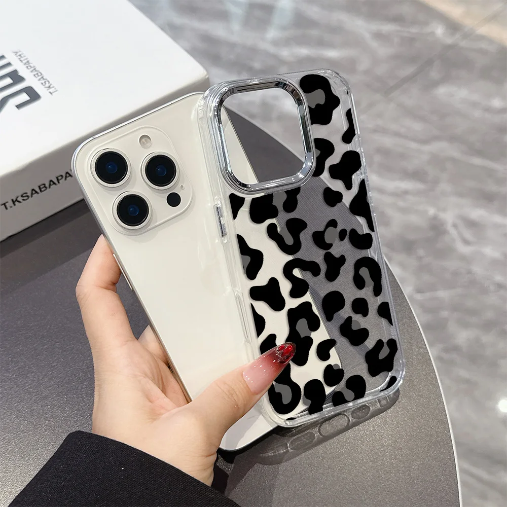 Chic Brown Leopard Pattern Phone Case – Fashionable Protective Cover