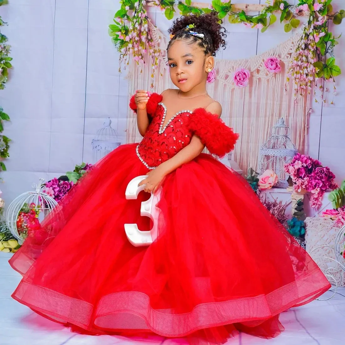 Flower Girl Dresses Sheer Neck Pleated Ruffles Tiered Tulle Sequins Ball Gowns for Wedding Kids Birthday First Communion Dress