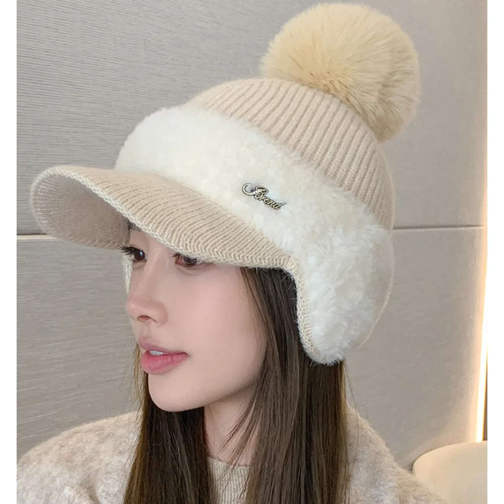 Nuovo berretto da baseball invernale in pelliccia di visone con protezione per le orecchie in pelliccia di coniglio per le donne, moda coreana, tinta unita, semplice cappello lavorato a maglia con palline di lana_voghion.com