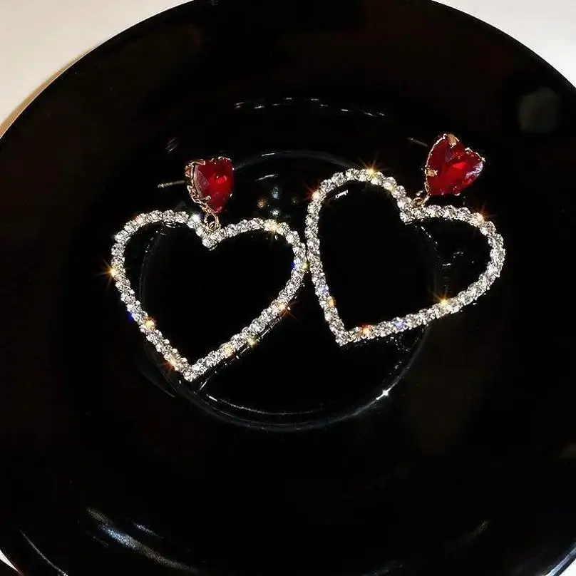 925 Silver Needle Korean Crystal Set Diamond Love Earrings with Elegant Design Earrings Bold and Creative Fashion Earrings