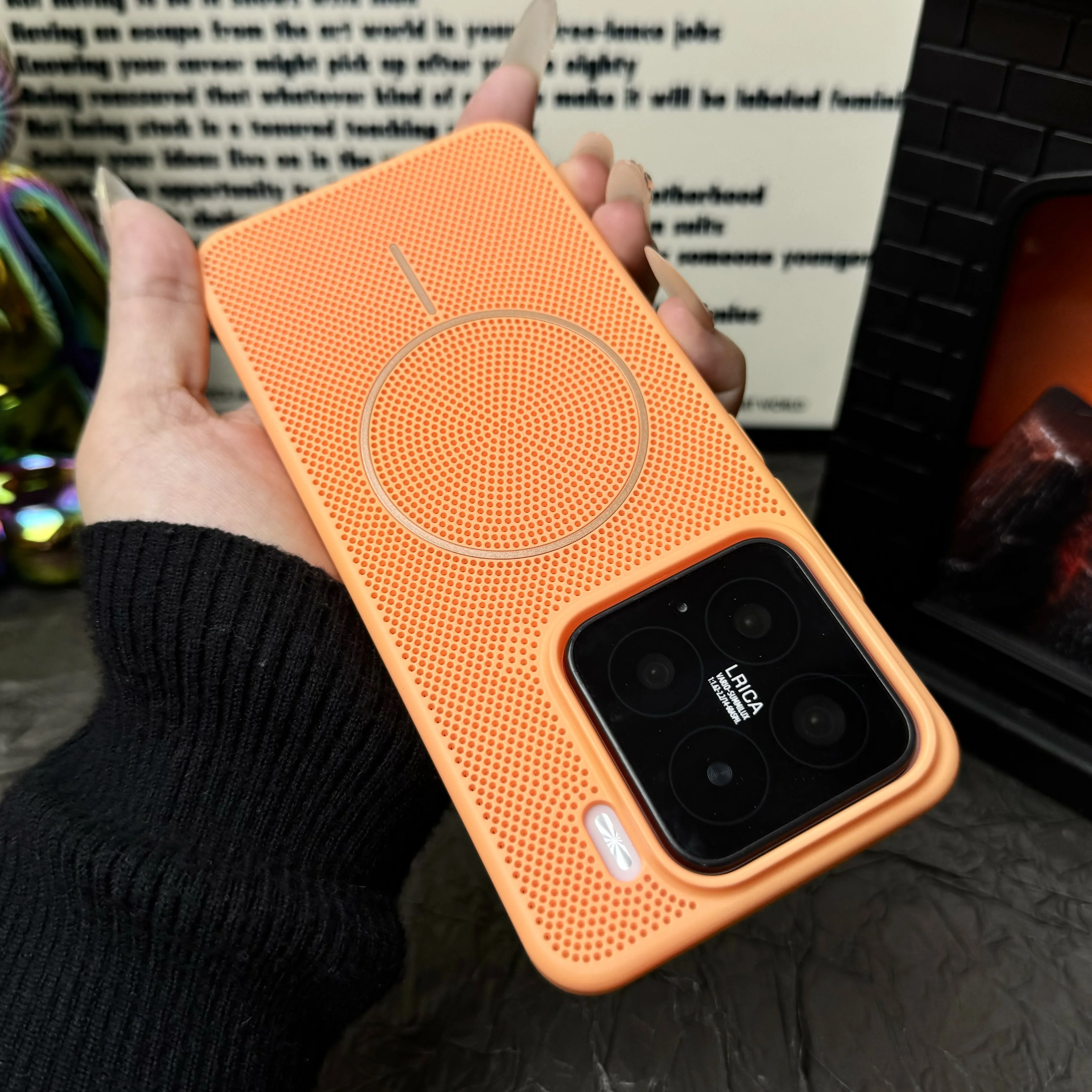 Magnetic Heat Dissipation Breathable Mesh Hard Cover - Shockproof & Wireless Charging Compatible Case