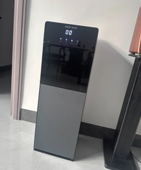 ตู้กดน้ำอัตโนมัติอัจฉริยะ 220V รุ่นใหม่ พร้อมถังน้ำด้านล่าง ระบบทำความร้อนเร็ว สำหรับใช้ในบ้าน AG 1