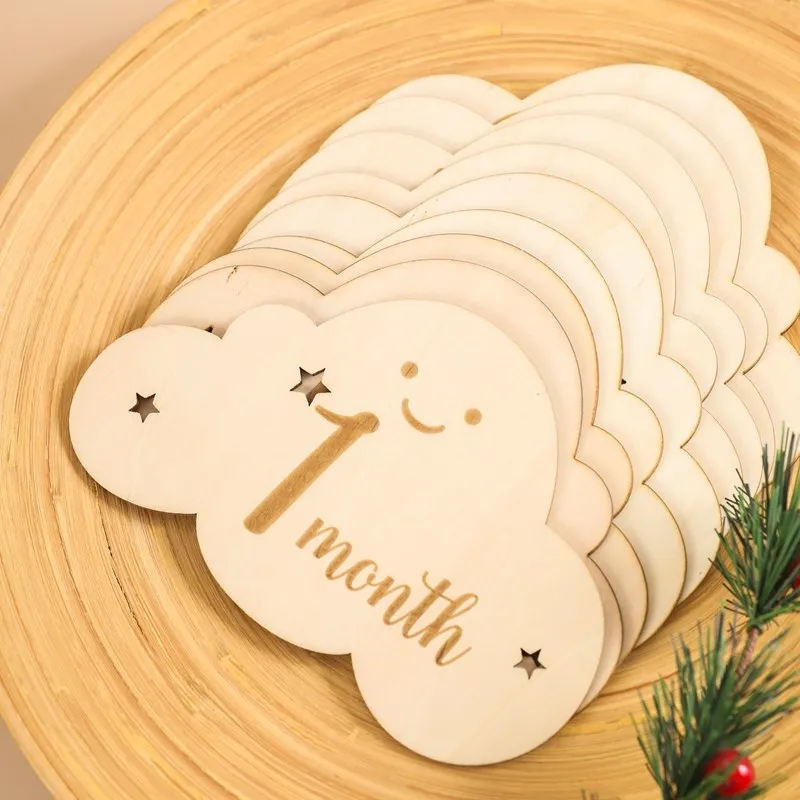 8 teil/satz Holz Baby Milestone Karte Für Neugeborene Cute Wolke Form Fotografie Requisiten Zubehör Monat Karten Aufkleber Neugeborenen Geschenke – Detail 3