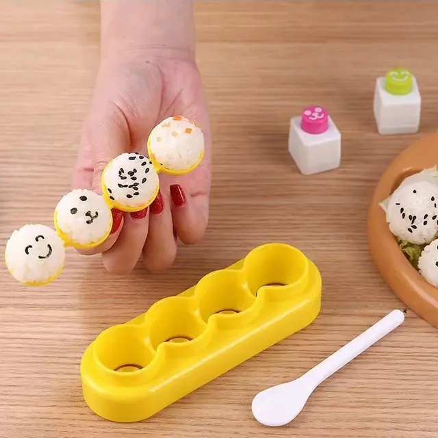 Rice Ball Making Kit Ball Shaped Sushi Molds Shaking Mould with Spoon Seaweed Embossing Mold for Kids DIY Meal Sushi Tools