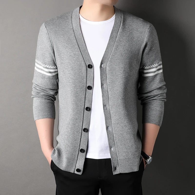 

2023 Spring Autumn Sweaters Men Slim Fit V-Neck Striped Rainstorm Knitted Cardigans Cotton Classic Casual Coat High Quality