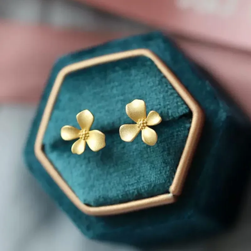 14K Gold-Plated Tiny Flowers Stud Earrings for Women 2024 New Trend Sweet Earring Pretty Girls Jewelry Gifts