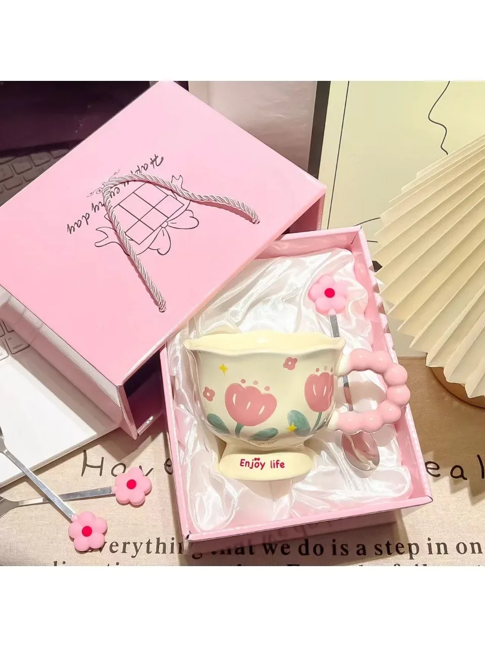 Flower Design Ceramic Coffee Mug with Spoon - أكوا...