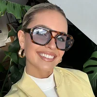 New Square Sunglasses Women Brand Designer Fashion Leopard Frame Sun Glasses Female Vintage Outdoor Shades Oculos De Sol