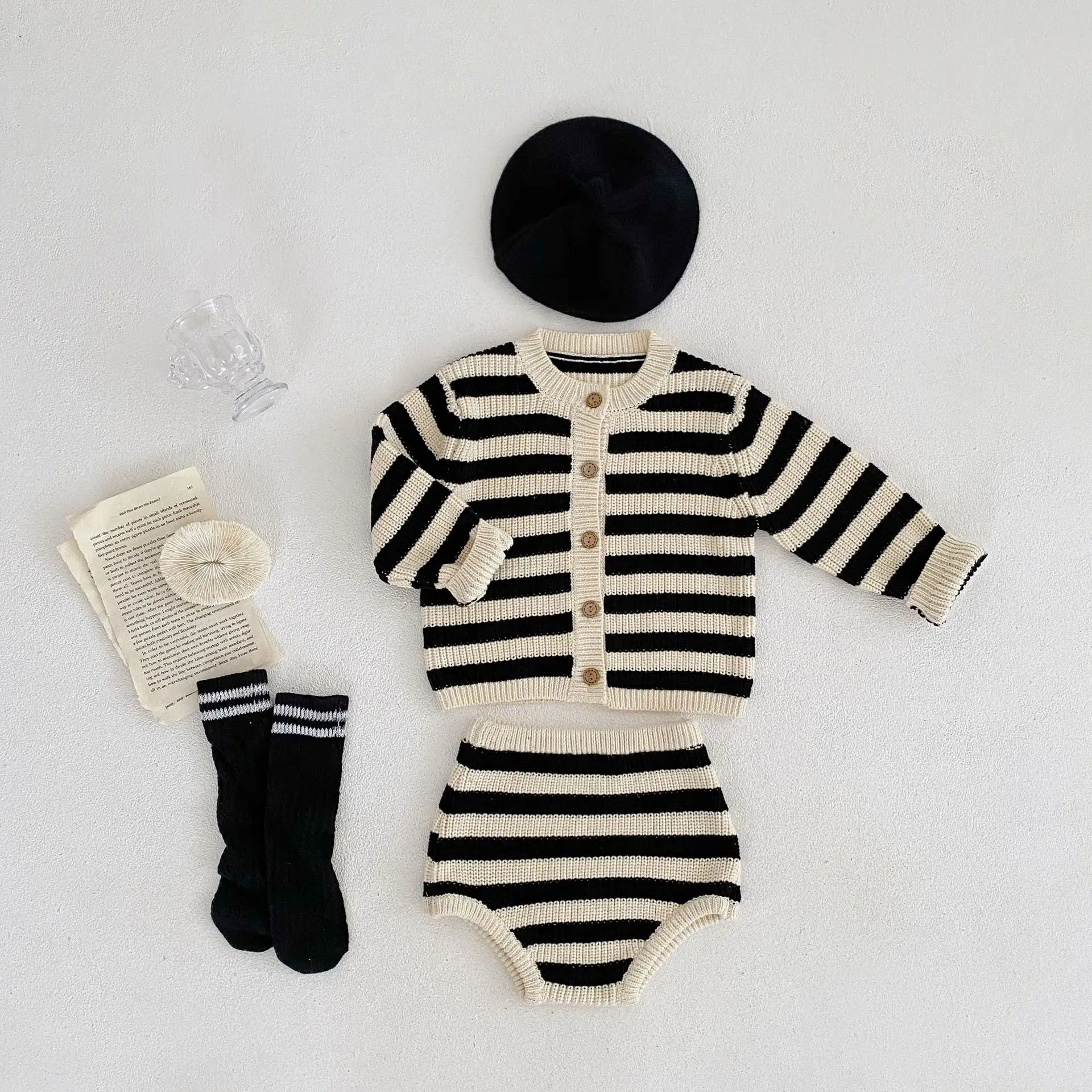 

2022 Baby Clothing Knitwear Two Piece Set Baby Boy and Baby Girl Set Striped Sweater Spring and Autumn New