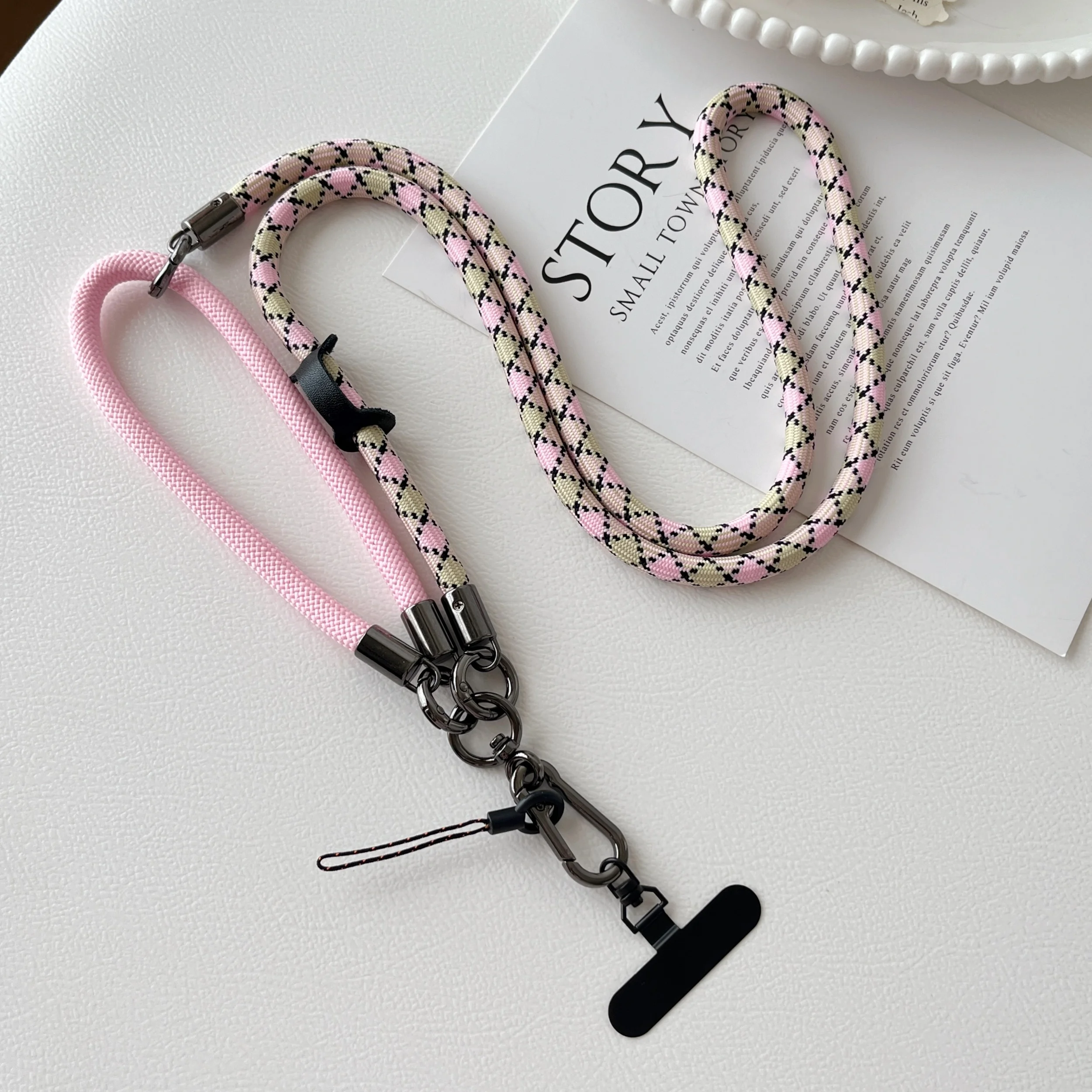 Versatile Mobile Phone Lanyard with Adjustable Strap Options
