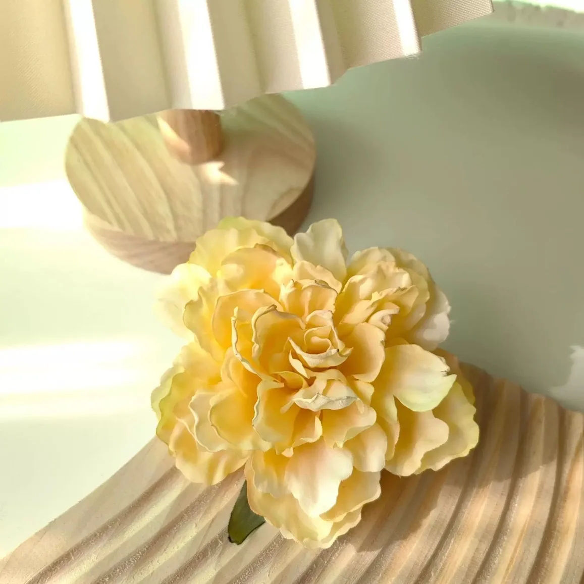 02 Yellow Hair Clip