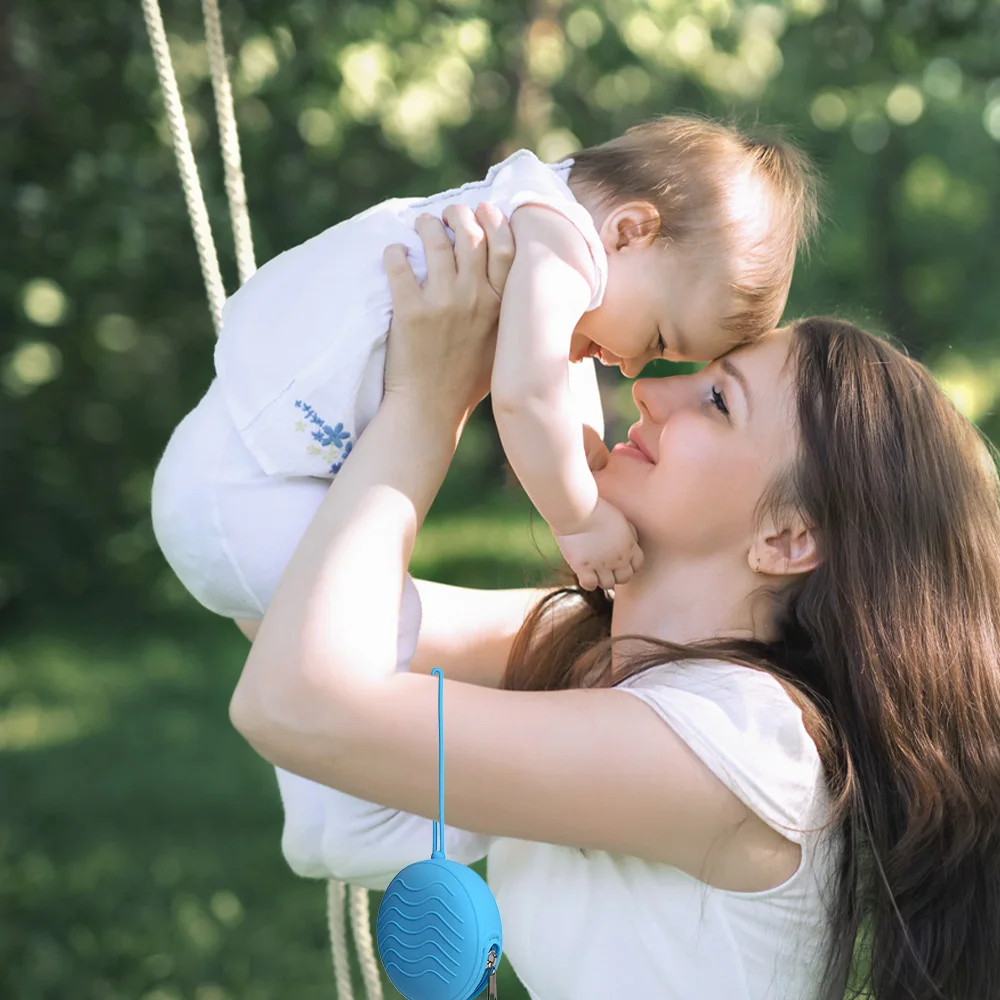 1 PCS BPA-Free Silicone Pacifier Holder Soother Container Storage Case Travel Pacifier Accessories pacifier holder,plastic pacifier box