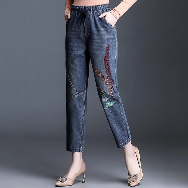 Vintage Embroidery High Waist Jeans Women 2022 New Spring Autumn Harem Croppd Denim Pants Street Fashion All-match Jeans